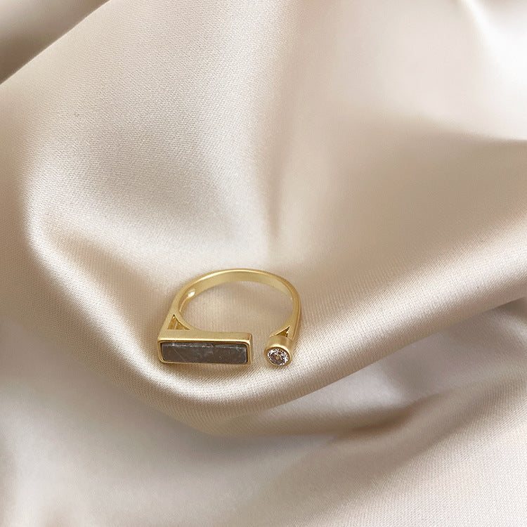 Vintage niche design zircon marble ring - image 1