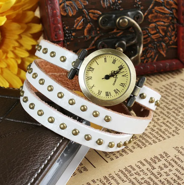 Fashionable Rivet Leather Belt Retro Watch Hand Chain - image 1