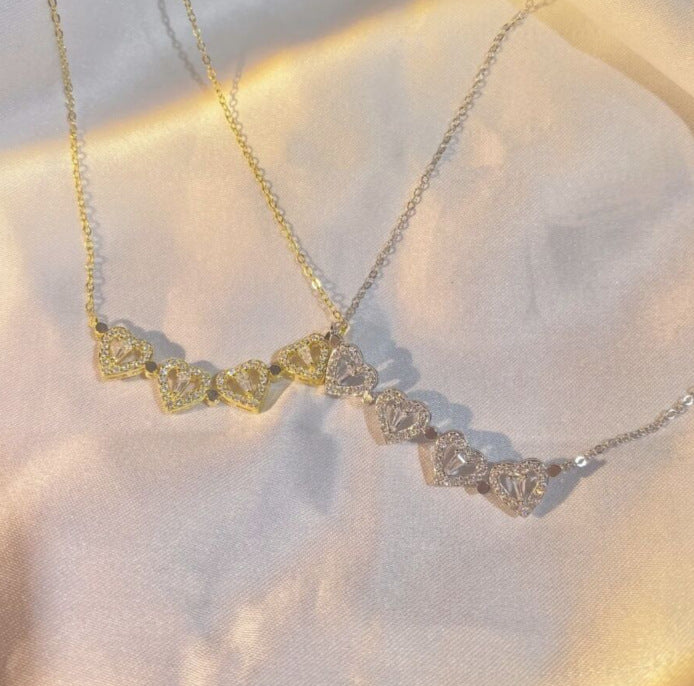 Retro Magnetic Folding Heart Shaped Four Leaf Clover Pendant Necklace  - image 5