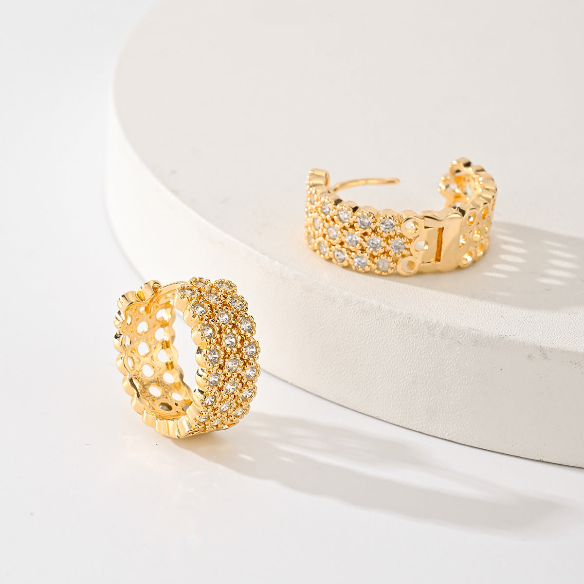 Popular Fashion New Earrings Earrings Exquisite Design Jewelry - image 3