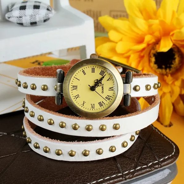 Fashionable Rivet Leather Belt Retro Watch Hand Chain - image 5