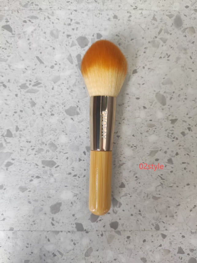 Makeup Brush - image 1
